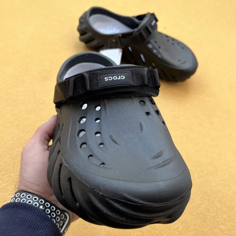 Crocs Echo Clogs(Black)