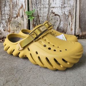 Crocs Echo Clogs(Desert Yellow)