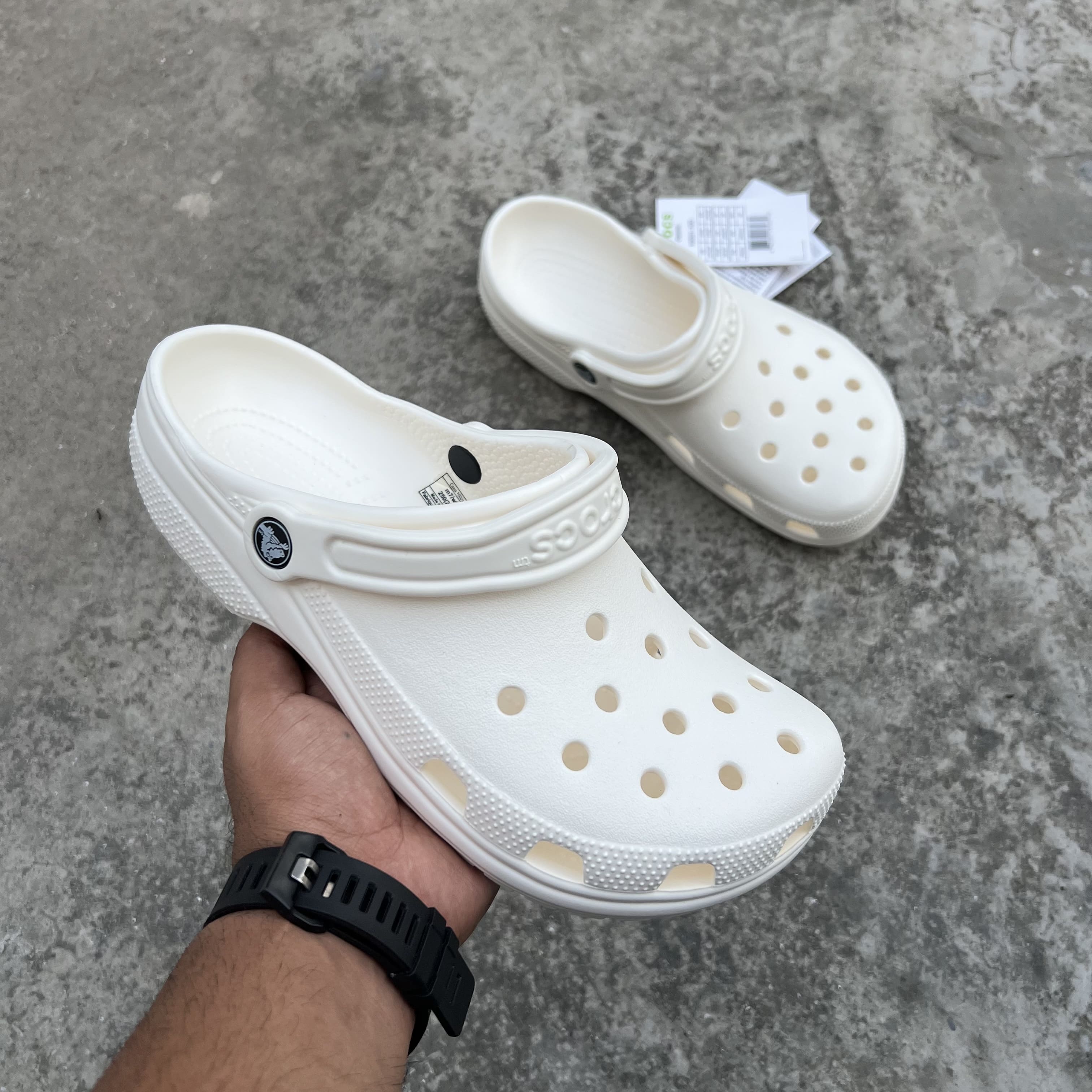 Crocs Classic Clogs (Bone)