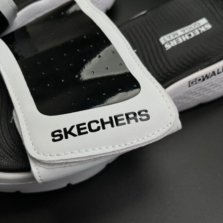 Sketchers Go Walk Slides (White-Black)