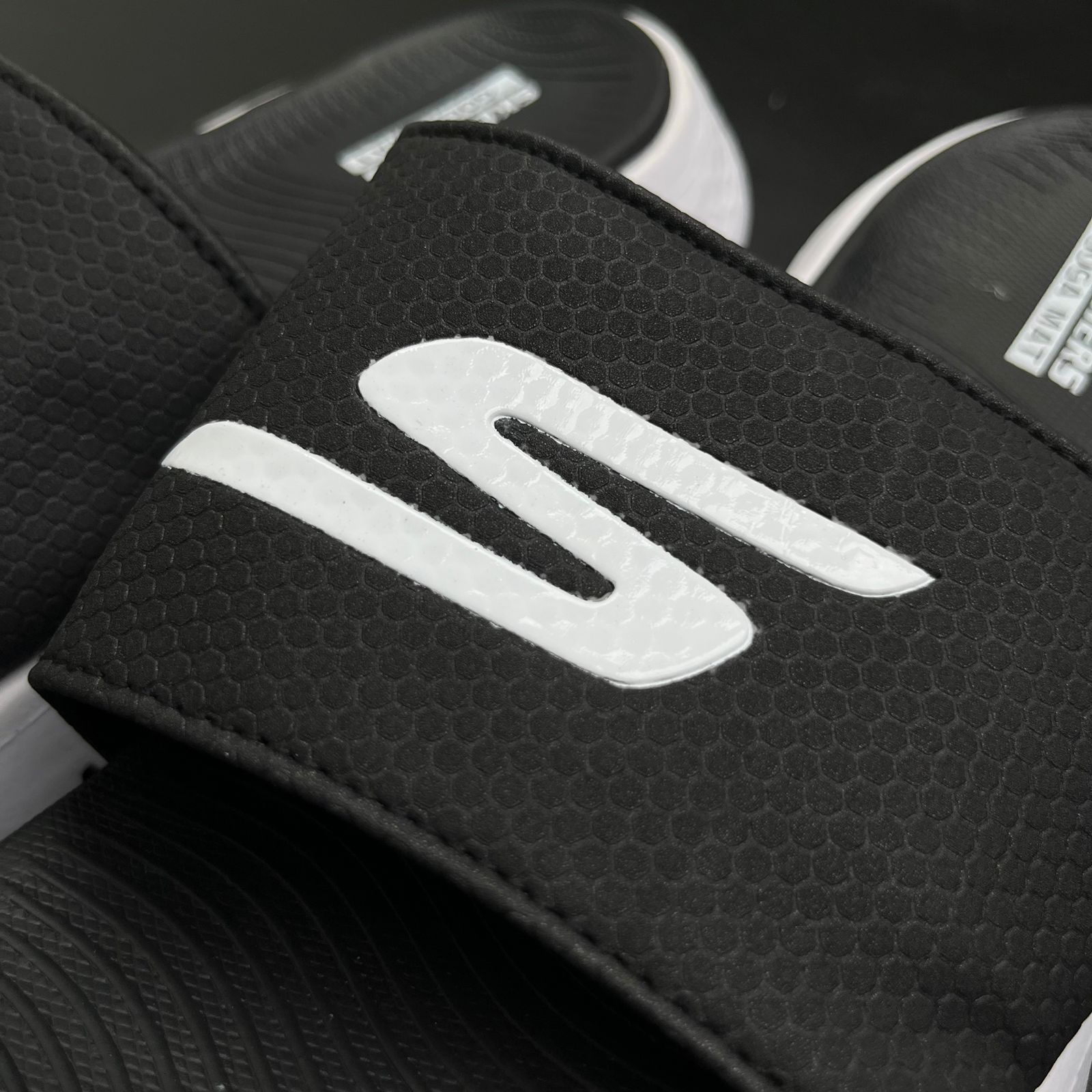 Sketchers Max Cushioning Slides (Black-White)