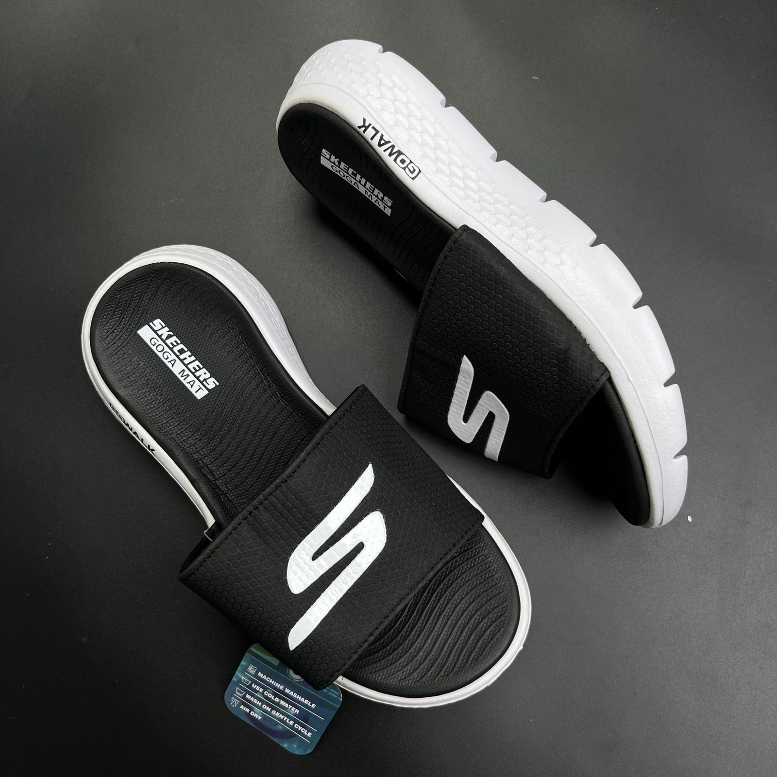 Sketchers Max Cushioning Slides (Black-White)