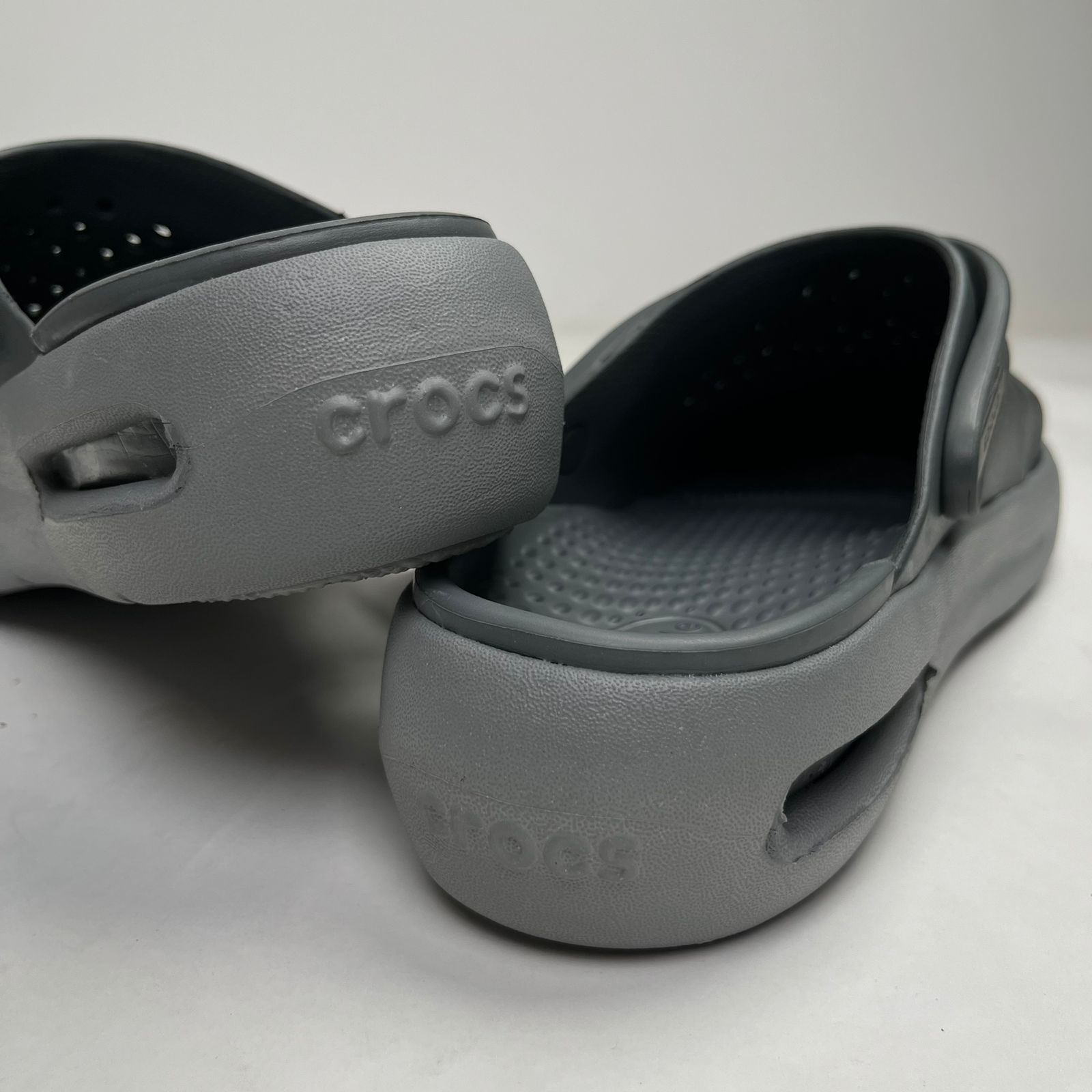 Crocs InMotion Clogs(Smoke Grey)