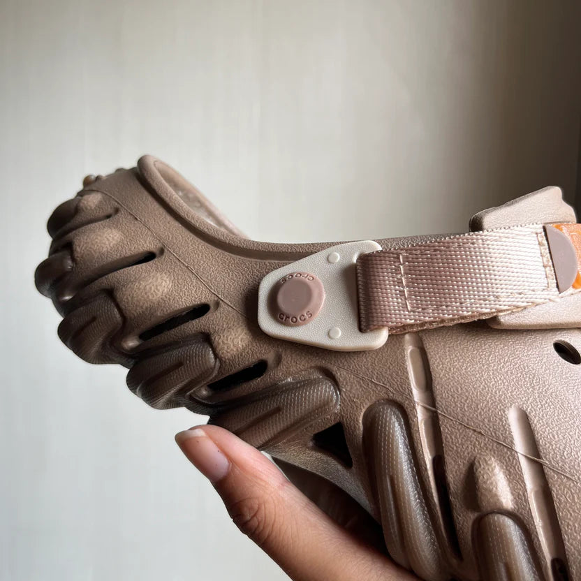 Crocs Echo Gum Clogs(Brown)