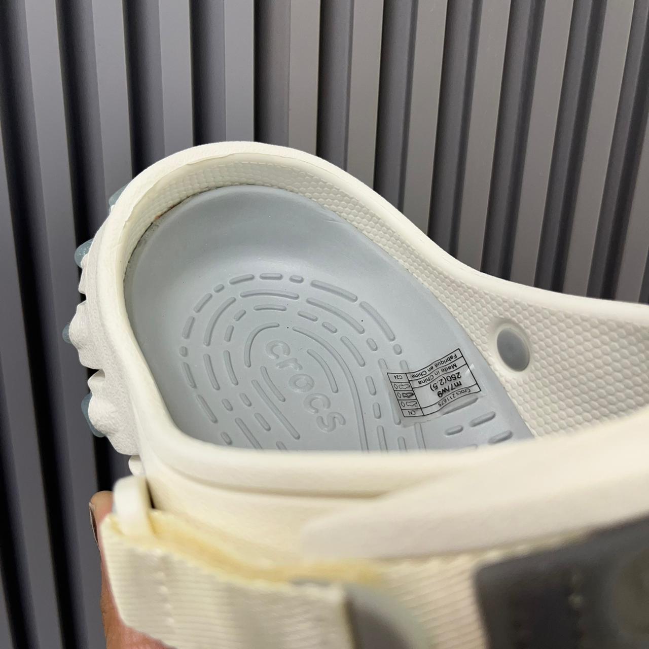 Crocs Echo Gum Clogs(ICY BLUE)