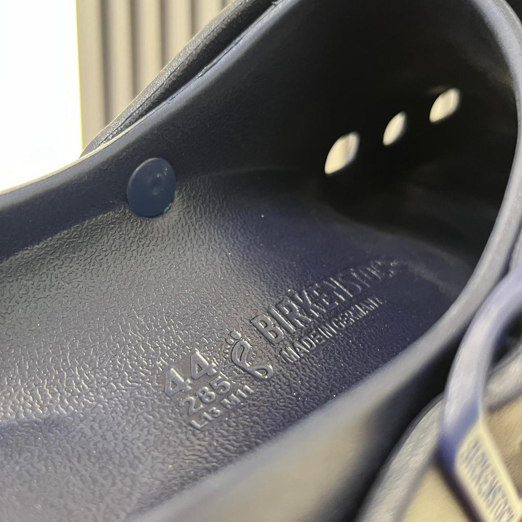Birkenstock Birken Flow Clogs (Navy)