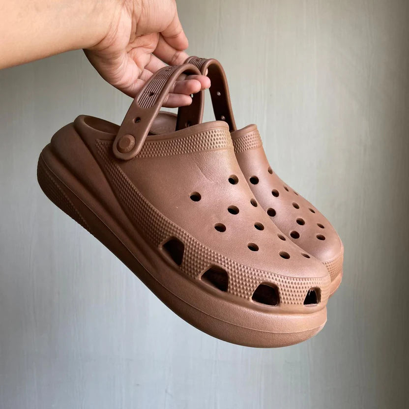 Crocs Classic Crush Clogs (Latte)